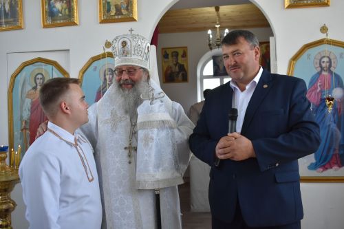 Митрополит Кирилл совершил великое освящение храма Живоначальной Троицы в селе Беляево