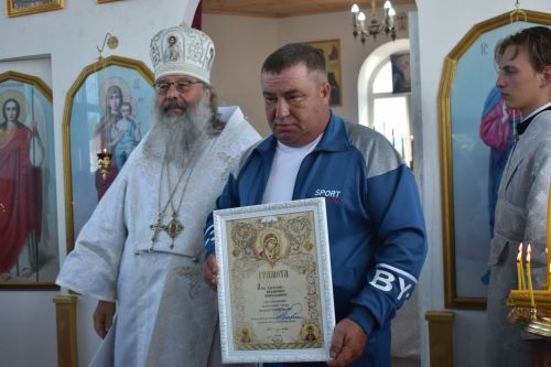 Митрополит Кирилл совершил великое освящение храма Живоначальной Троицы в селе Беляево