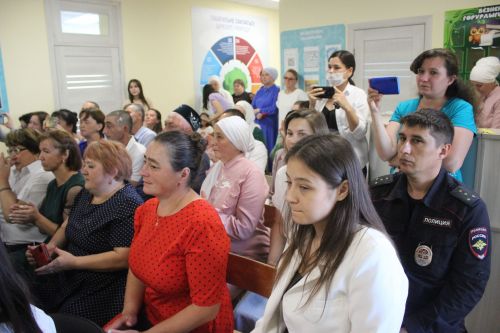 Кошман мәктәбендә узган аттестат тапшыру тантанасы мизгелләре