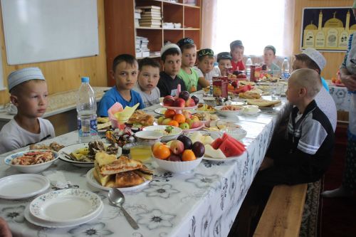 Кошман авылы мәдрәсәсендә корбан ашы узды
