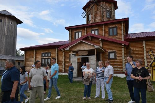 Гости выставки «Всероссийский День поля-2023» посетили Кайбицы