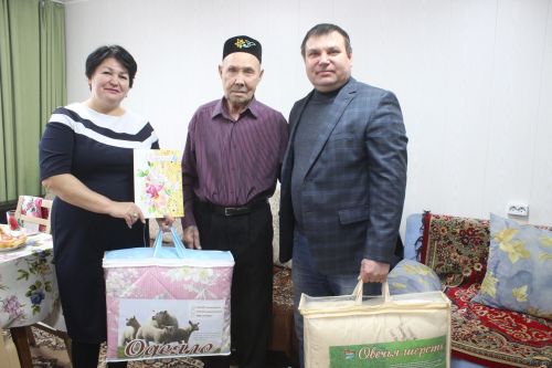 Борындыкта яшәүче Габделбарый Хәйруллин 90 яшьлек юбилее уңаеннан котлаулар кабул итте