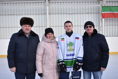 В Кайбицах в честь Дня единых действий состоялись соревнования по хоккею