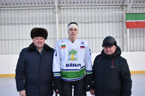 В Кайбицах в честь Дня единых действий состоялись соревнования по хоккею