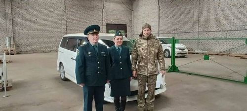 Таможенники Татарстана отправили в зону СВО конфискованную иномарку