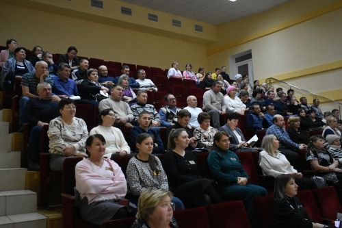 Представители Минтруда РТ и общества «КамАЗ» встретились с кайбичанами