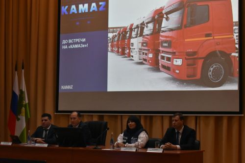 Представители Минтруда РТ и общества «КамАЗ» встретились с кайбичанами