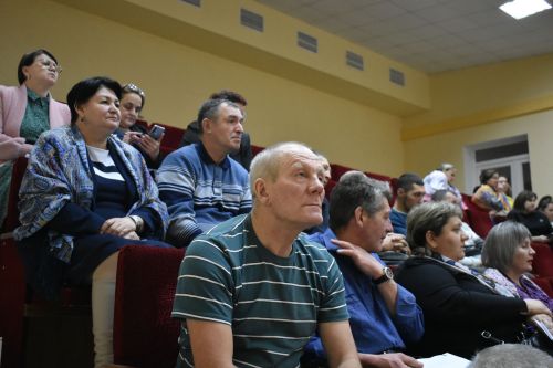 Представители Минтруда РТ и общества «КамАЗ» встретились с кайбичанами