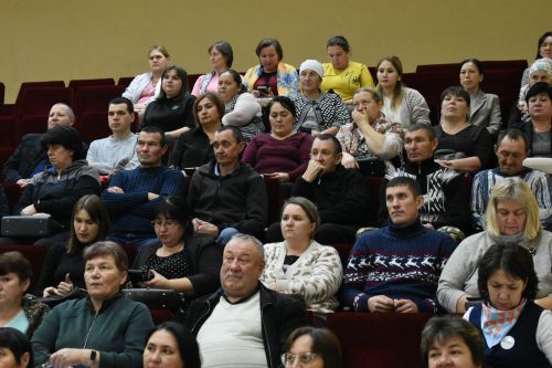 Представители Минтруда РТ и общества «КамАЗ» встретились с кайбичанами