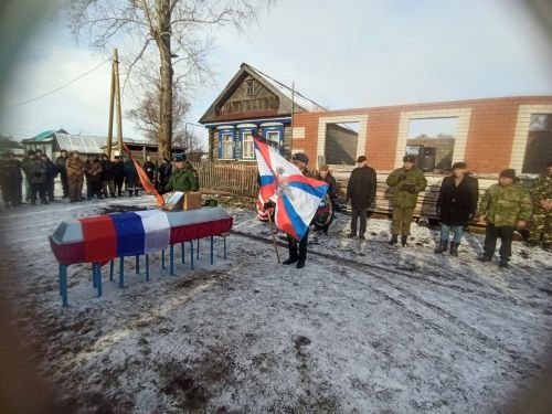 Чүтидә махсус операция зонасында батырларча һәлак булган авылдашлары белән хушлаштылар