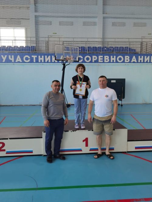 В СОК «Салават купере» в селе Большие Кайбицы прошло межрайонное лично-командное первенство по плаванию среди воспитанников спортивных школ