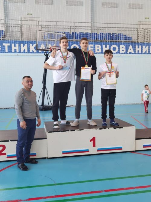 В СОК «Салават купере» в селе Большие Кайбицы прошло межрайонное лично-командное первенство по плаванию среди воспитанников спортивных школ