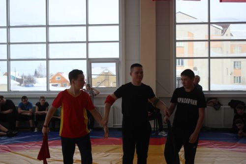 В Кайбицком районе состоялись состязания по национальной борьбе корэш в честь 35-летия вывода советских войск из Афганистана