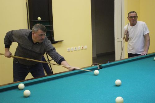 Глава района принял участие в турнире по бильярду