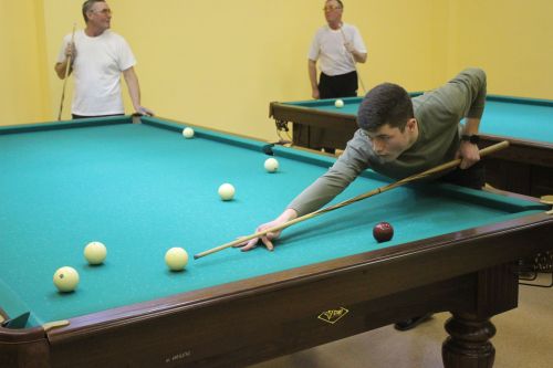 Глава района принял участие в турнире по бильярду