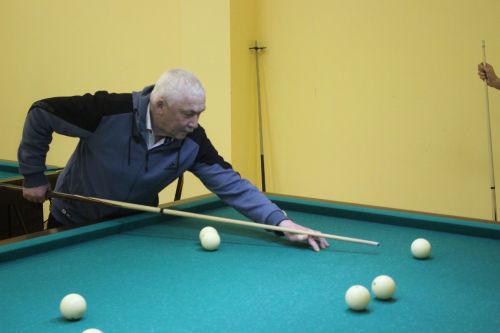 Глава района принял участие в турнире по бильярду