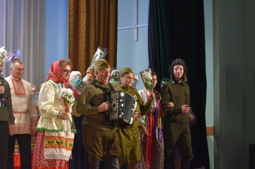 В честь Дня защитника Отечества участники фестиваля «Балкыш» - «Сияние» дали большой концерт