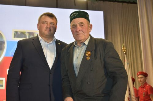 В честь Дня защитника Отечества участники фестиваля «Балкыш» - «Сияние» дали большой концерт