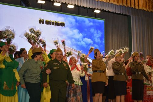 В честь Дня защитника Отечества участники фестиваля «Балкыш» - «Сияние» дали большой концерт