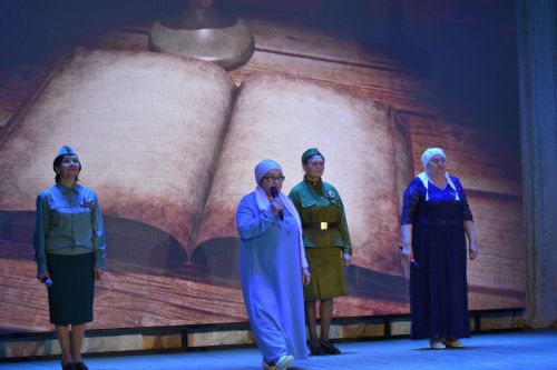 В честь Дня защитника Отечества участники фестиваля «Балкыш» - «Сияние» дали большой концерт