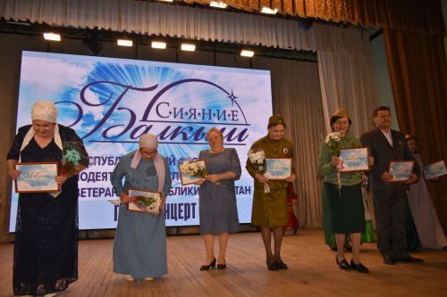 В честь Дня защитника Отечества участники фестиваля «Балкыш» - «Сияние» дали большой концерт