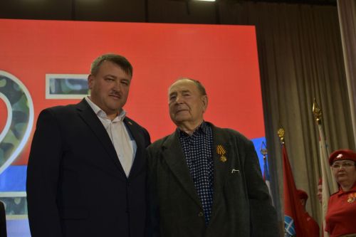 В честь Дня защитника Отечества участники фестиваля «Балкыш» - «Сияние» дали большой концерт
