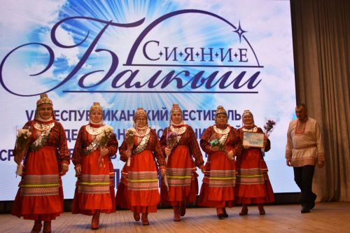 В честь Дня защитника Отечества участники фестиваля «Балкыш» - «Сияние» дали большой концерт