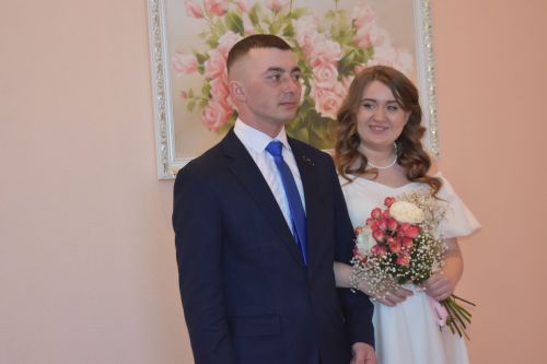 В Кайбицком отделе ЗАГС зарегистрировали семейный союз Александра Горшунова и Виктории Киваевой