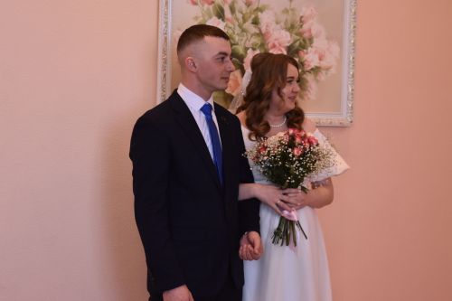 В Кайбицком отделе ЗАГС зарегистрировали семейный союз Александра Горшунова и Виктории Киваевой