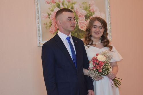 В Кайбицком отделе ЗАГС зарегистрировали семейный союз Александра Горшунова и Виктории Киваевой