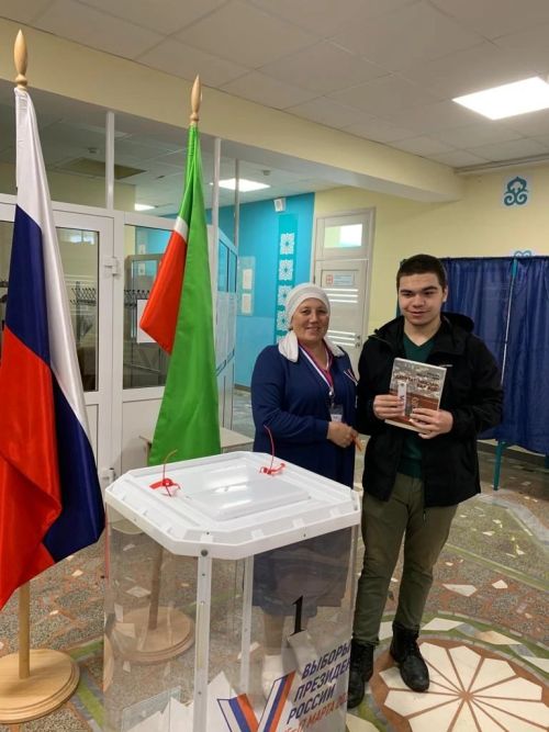 Кошманда унбиш егет һәм кыз беренче тапкыр сайлады