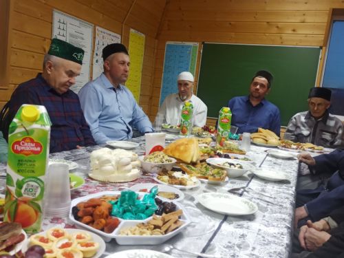 Олы Кайбыч авылы мәчетендә ифтар мәҗлесе үтте