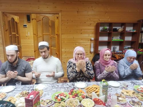 Олы Кайбыч авылы мәчетендә ифтар мәҗлесе үтте
