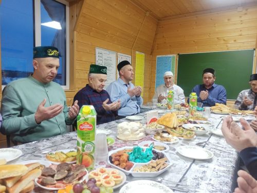 Олы Кайбыч авылы мәчетендә ифтар мәҗлесе үтте