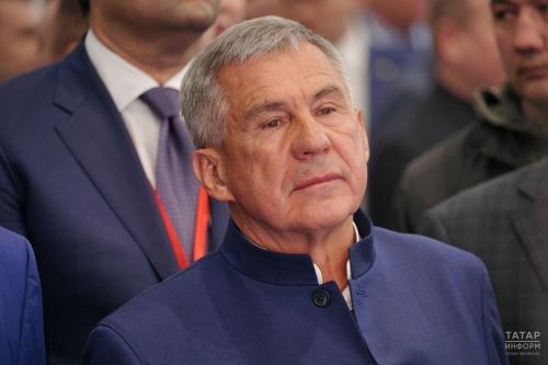 Минниханов поздравил жителей Татарстана с праздником Ураза-байрам