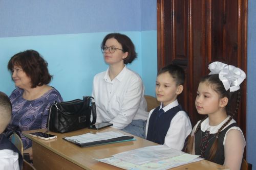 В Кайбицах школьники исследовали истории районов и семей