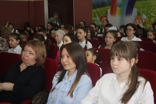 В Кайбицах школьники исследовали истории районов и семей