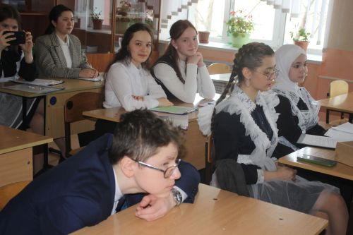 В Кайбицах школьники исследовали истории районов и семей