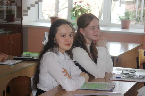 В Кайбицах школьники исследовали истории районов и семей