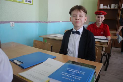 В Кайбицах школьники исследовали истории районов и семей