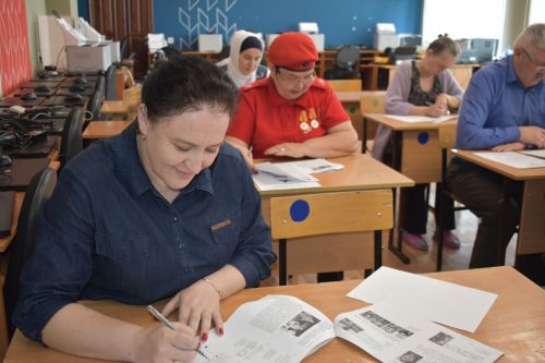 В Кайбицах написали Диктант Победы