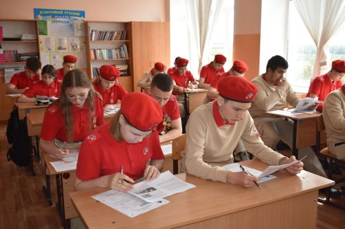 В Кайбицах написали Диктант Победы