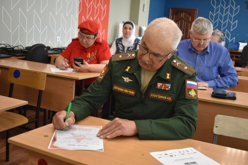 В Кайбицах написали Диктант Победы