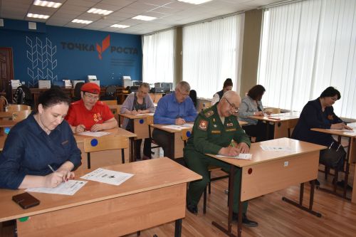 В Кайбицах написали Диктант Победы