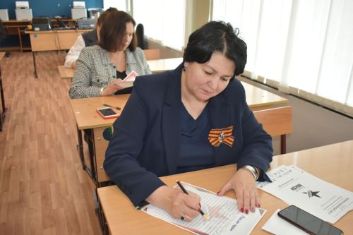 В Кайбицах написали Диктант Победы