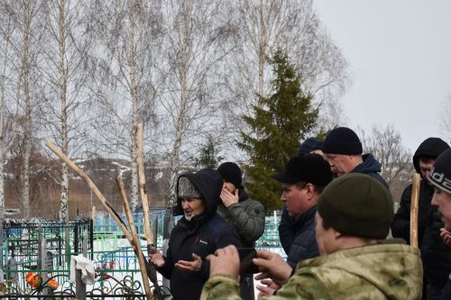 Геройлар китә, эзләре кала