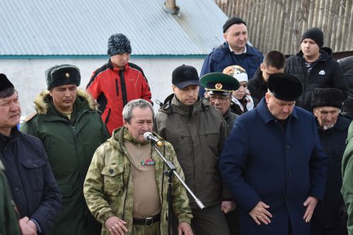 Геройлар китә, эзләре кала