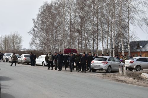Геройлар китә, эзләре кала