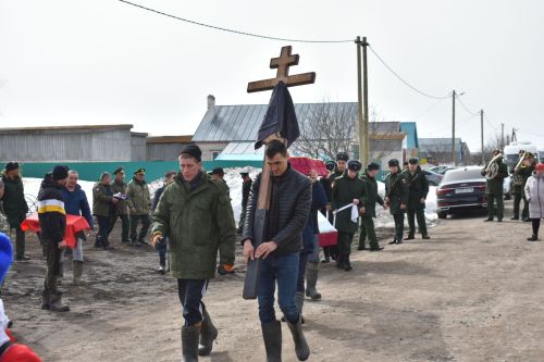 В селе Малые Меми простились с героически погибшим на спецоперации Николаем Токсаровым