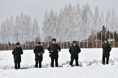 Геройлар китә, эзләре кала